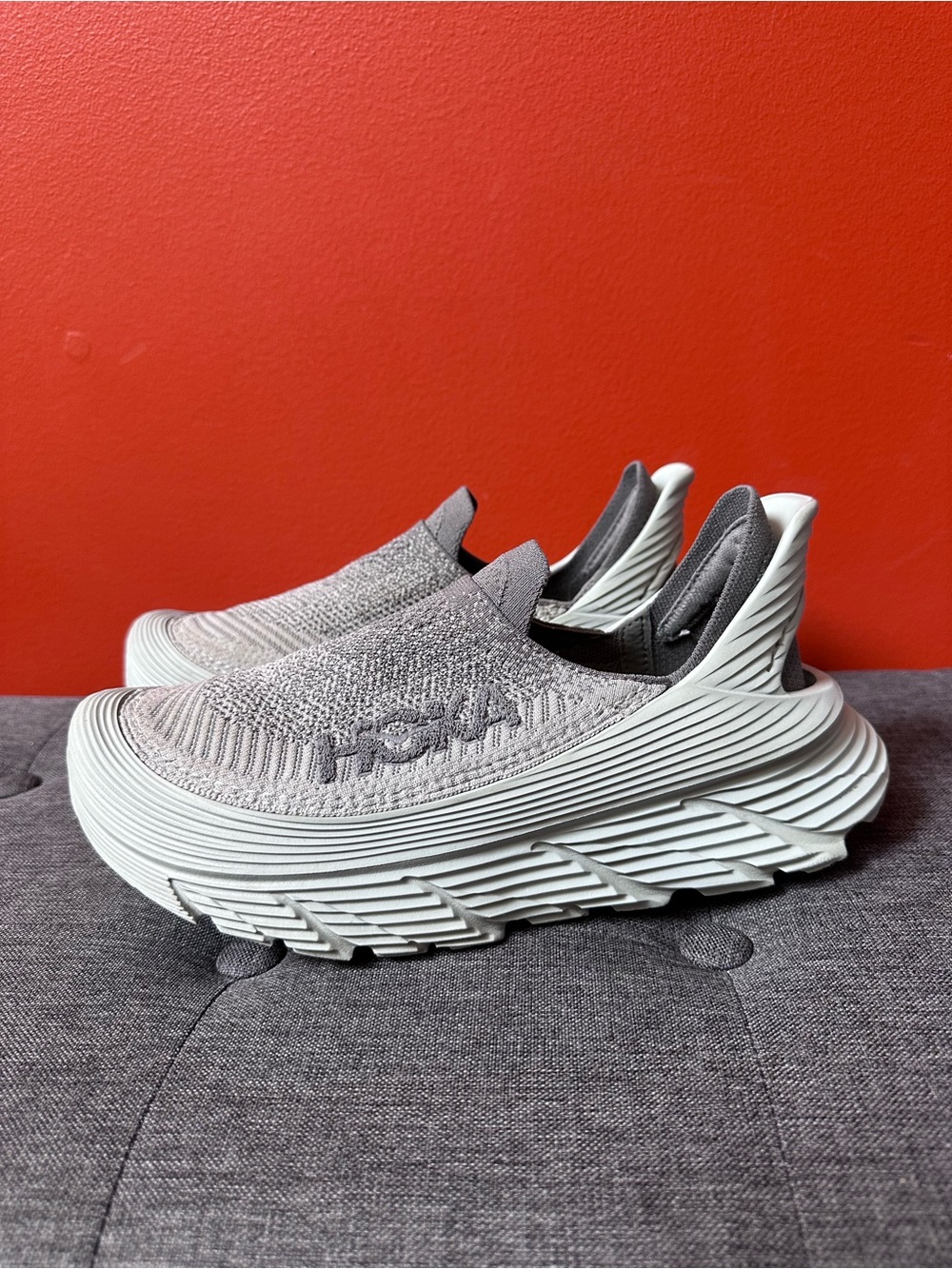 HOKA Restore TC Unisex Men’s 8.0 /Women’s 9.0